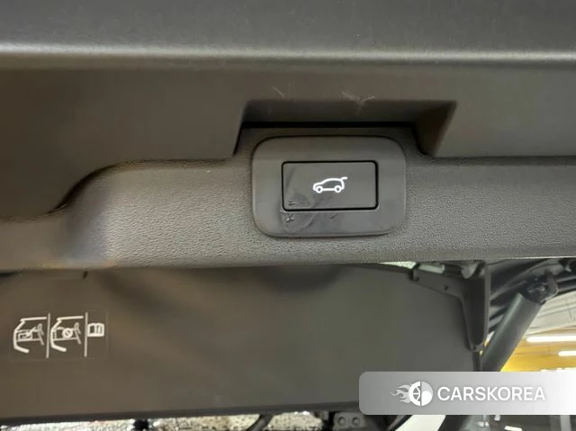 Land Rover Discovery 5 2025 Серый из Кореи, фото 6