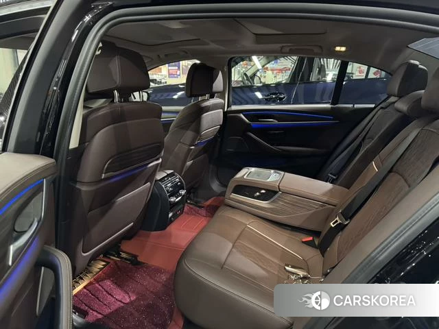 BMW 5 series 2022 Черный из Китая, фото 6