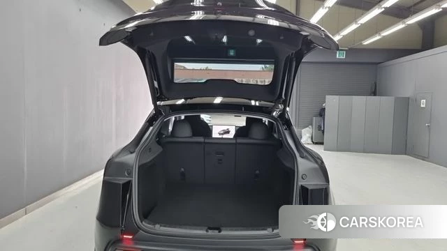 Tesla Model Y 2025 Черный из Кореи, фото 6