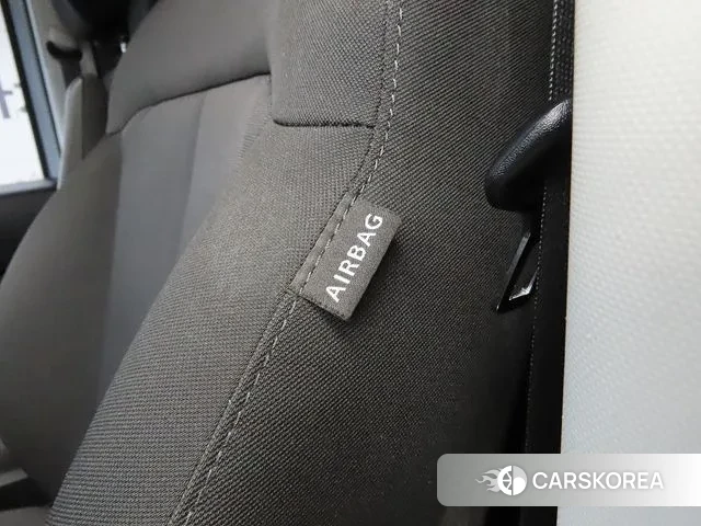 Hyundai Staria 2022 Серебряный из Кореи, фото 6