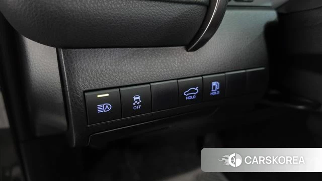 Toyota Camry (XV70) 2021 Коричневый из Кореи, фото 6