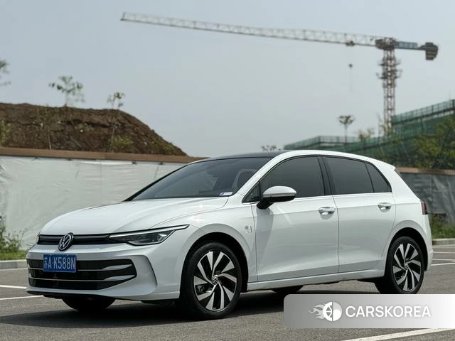 Volkswagen Golf 2025 Белый из Китая, фото 6