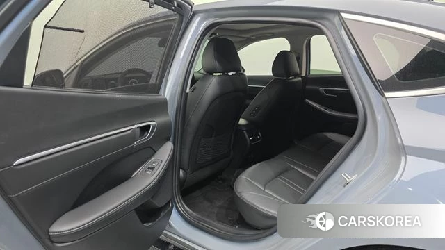 Hyundai Sonata D Edge Hybrid (DN8) 2024 Небесно-голубой из Кореи, фото 6