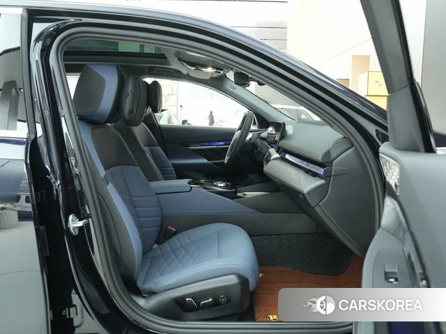 BMW 5 series 2025 Синий из Китая, фото 6