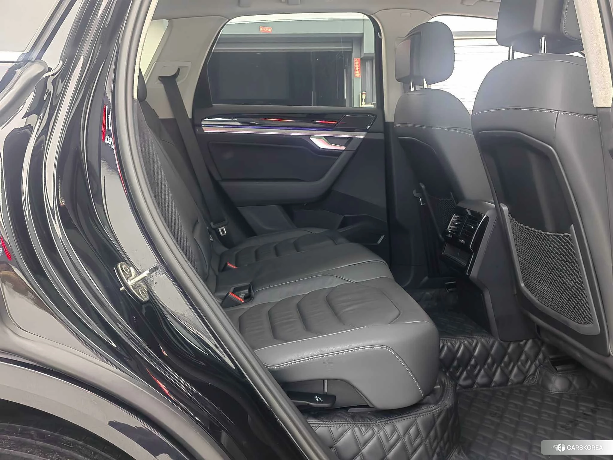 Volkswagen Touareg 2021 Черный из Китая, фото 6