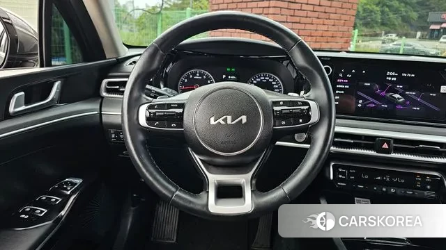 Kia K5 3rd generation 2023 Серый из Кореи, фото 6