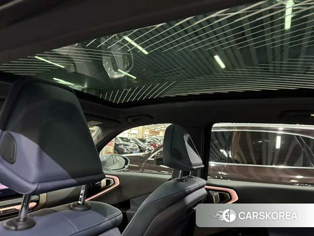 BMW X3 2025 Серебристо-серый из Китая, фото 6