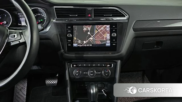 Volkswagen Tiguan second Generation 2020 Серый из Кореи, фото 6