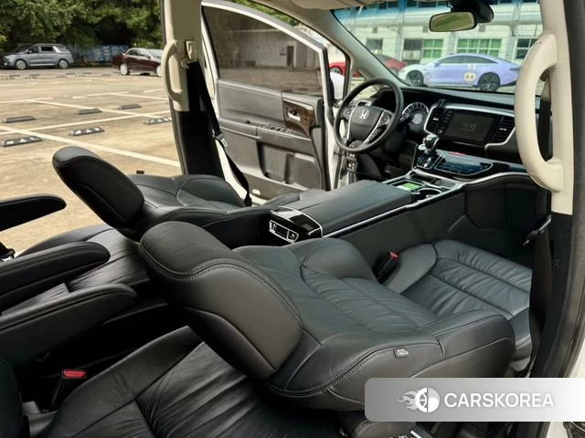 Honda Odyssey 2021 Белый из Китая, фото 6