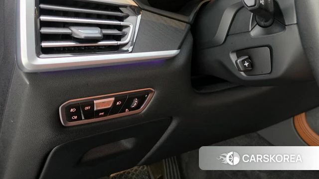 BMW X7 (G07) 2021 Цвет тростника из Кореи, фото 6