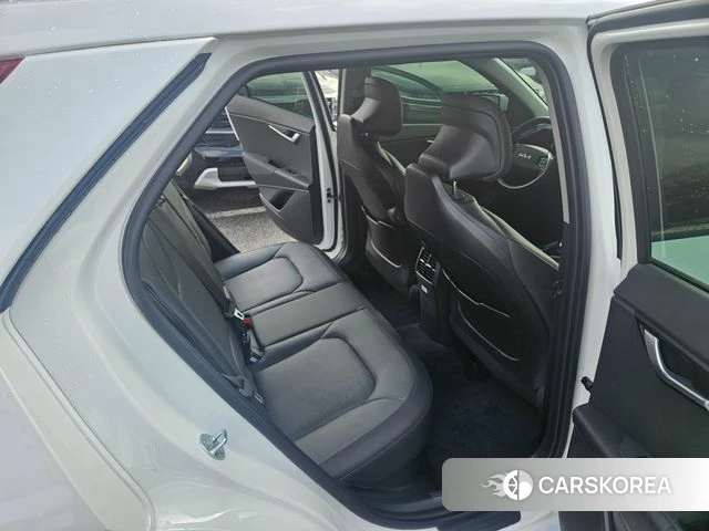 Kia Di Ol Nu Niro 2024 Белый из Кореи, фото 6