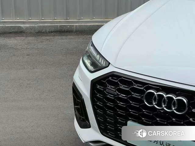 Audi Q5L Sportback 2022 Белый из Китая, фото 6