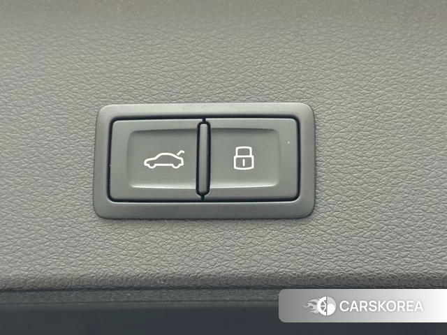 Audi Q2L 2022 Красный из Китая, фото 6