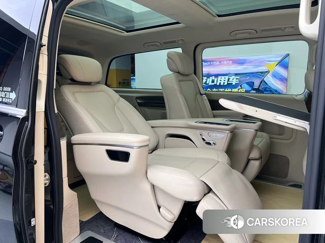 Mercedes-Benz V-class 2023 Черный из Китая, фото 6