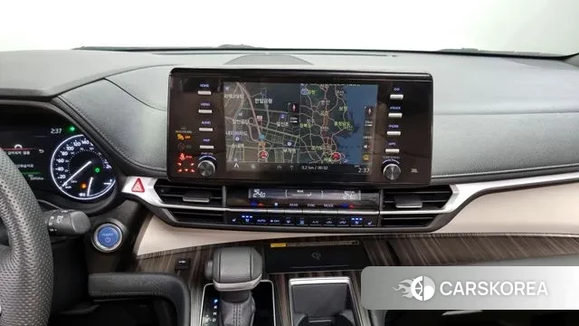 Toyota Sienna 4th Generation 2023 Белый из Кореи, фото 6