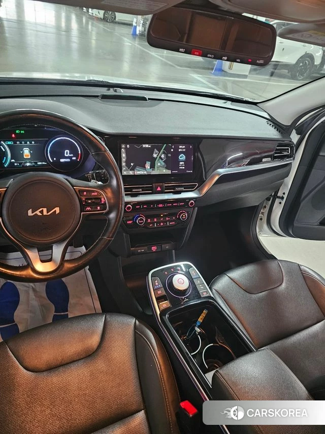 Kia Niro Plus 2022 Белый из Кореи, фото 6