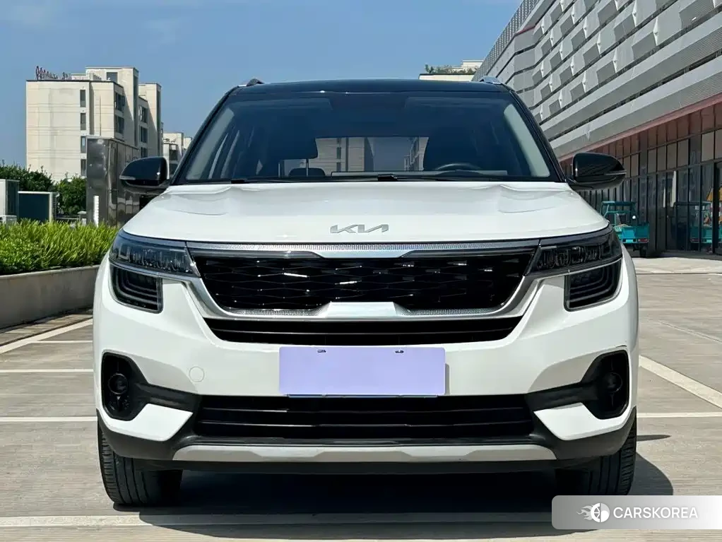 Kia KX3 2022 Белый из Китая, фото 6