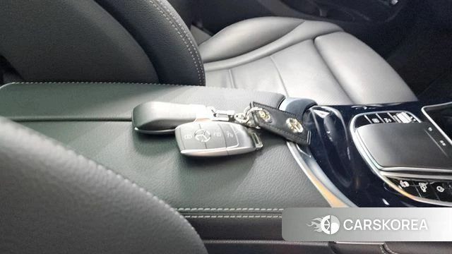 Mercedes-Benz GLC-Class X253 2020 Белый из Кореи, фото 6