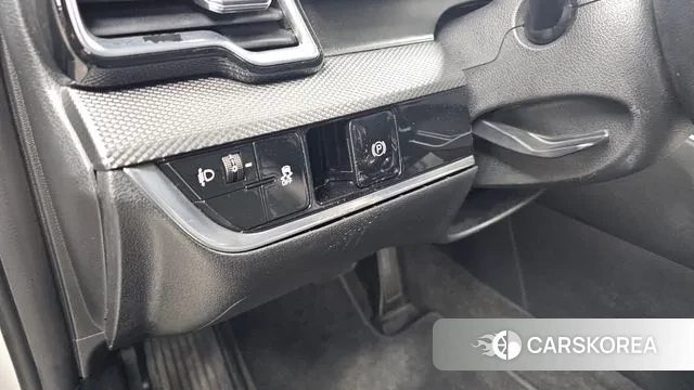 Kia Sportage 5th Generation 2022 Белый из Кореи, фото 6