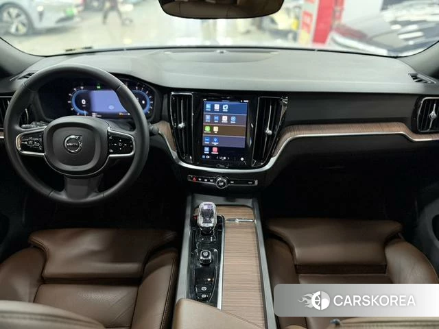 Volvo S60 2023 Белый из Китая, фото 6