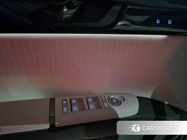 Hyundai Grandeur Hybrid (GN7) 2023 Серебристо-серый из Кореи, фото 6