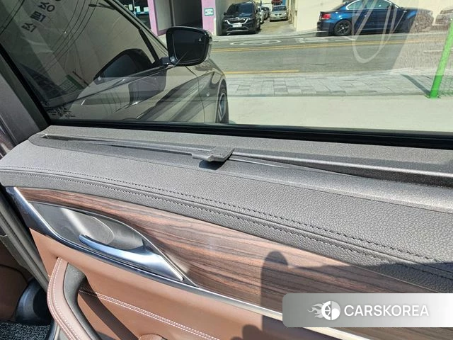 BMW 5 Series (G30) 2019 Серый из Кореи, фото 6