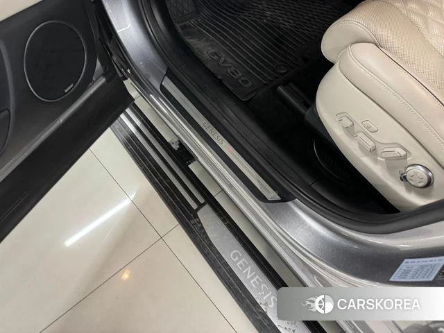 Genesis GV80 2023 Серебристо-серый из Кореи, фото 6