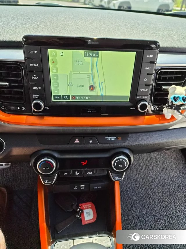 Kia Stonic 2020 Белый из Кореи, фото 6