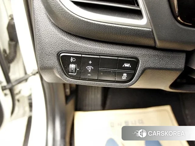 Kia Seltos 2019 Белый из Кореи, фото 6