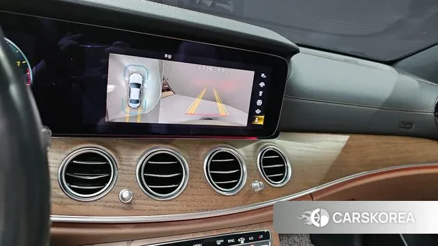 Mercedes-Benz E-Class W213 2022 Белый из Кореи, фото 6