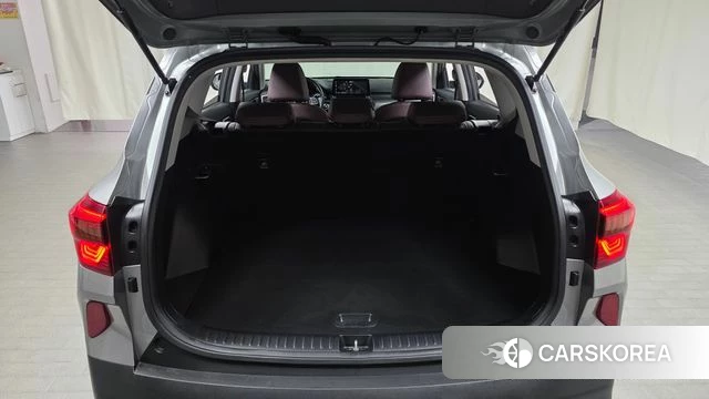 Kia Seltos 2022 Серебряный из Кореи, фото 6