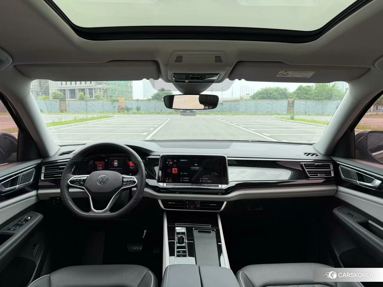 Volkswagen Tourang 2022 Черный из Китая, фото 6