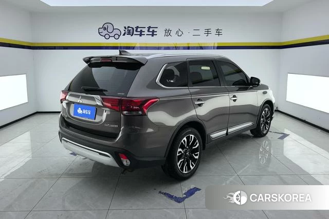 Mitsubishi  Outlander 2021 Другой из Китая, фото 6