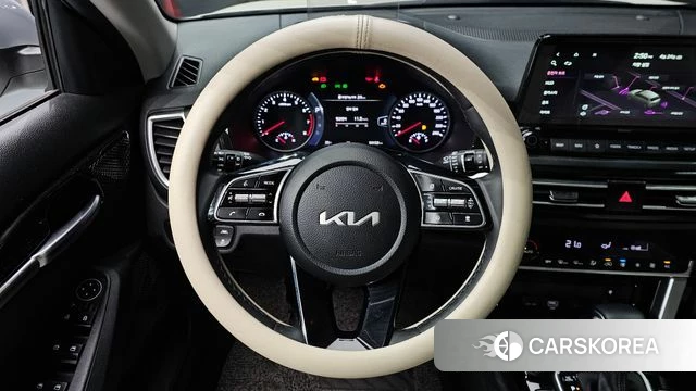 Kia Seltos 2021 Белый из Кореи, фото 6