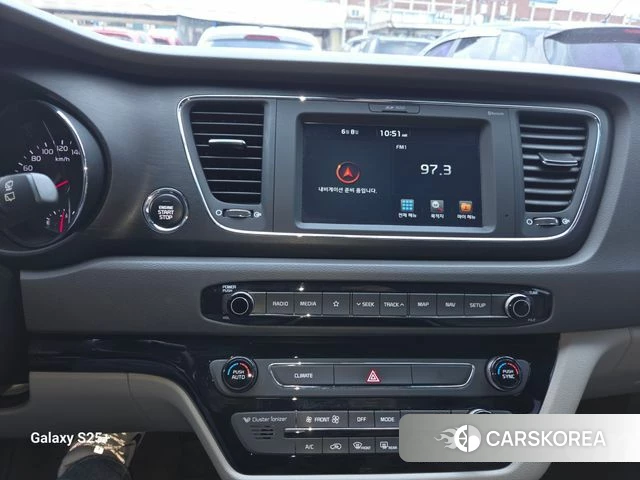 Kia All New Carnival 2018 Серебряный из Кореи, фото 6
