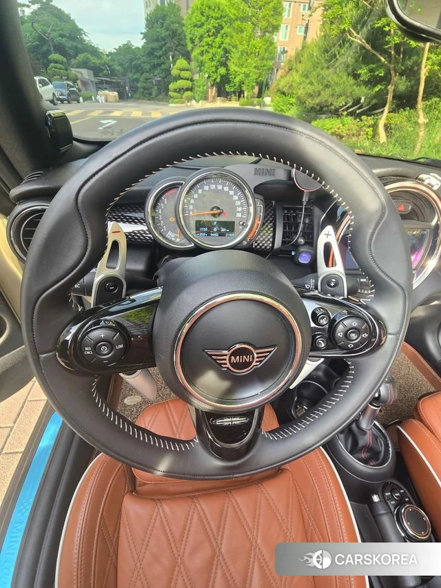 Mini Cooper S Convertible 2019 Жемчужный цвет из Кореи, фото 6