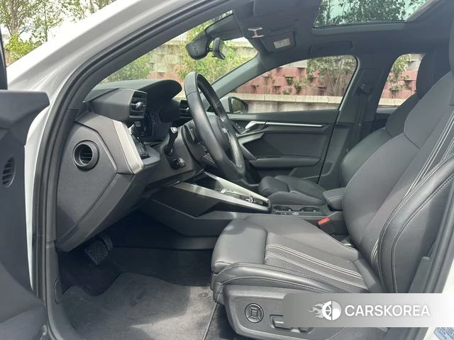 Audi A3 2022 Белый из Китая, фото 6