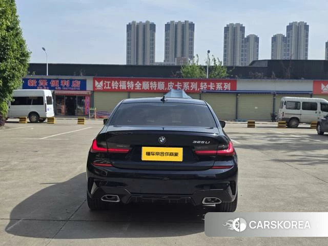 BMW 3 series 2022 Черный из Китая, фото 6