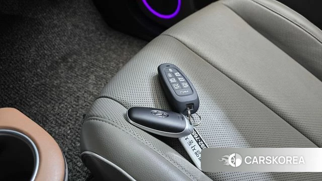 Hyundai Ionic 5 2022 Серебристо-серый из Кореи, фото 6
