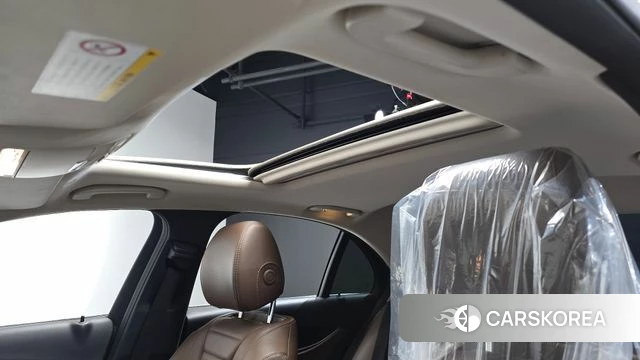 Mercedes-Benz E-Class W213 2018 Белый из Кореи, фото 6