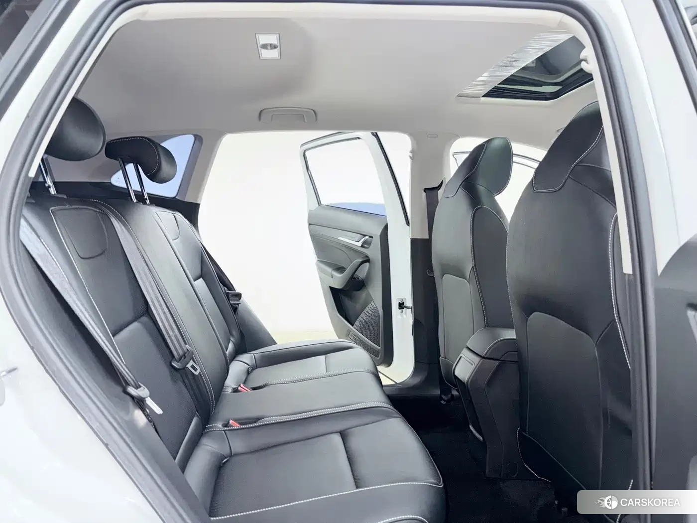 Skoda Kamiq 2024 Белый из Китая, фото 6