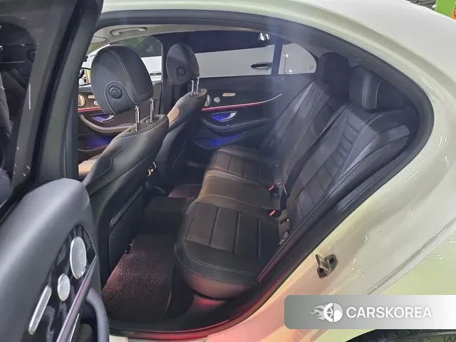 Mercedes-Benz E-Class W213 2019 Белый из Кореи, фото 6