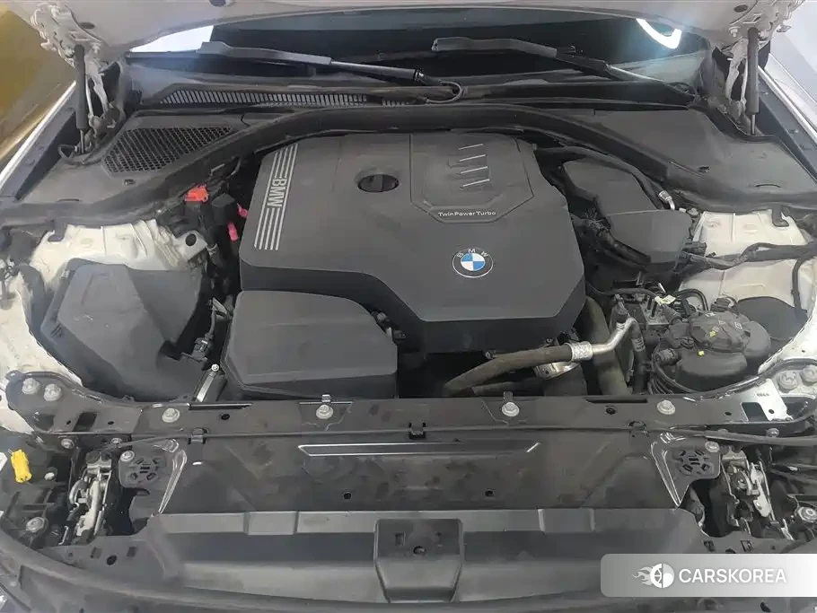 BMW 3 series 2023 Белый из Китая, фото 6