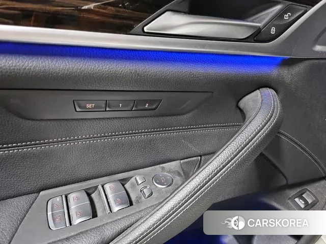 BMW 5 Series (G30) 2023 Белый из Кореи, фото 6