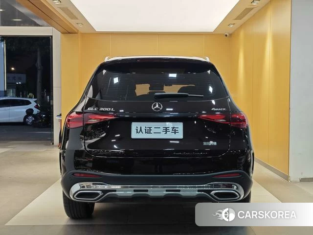 Mercedes-Benz GLC 2023 Черный из Китая, фото 6