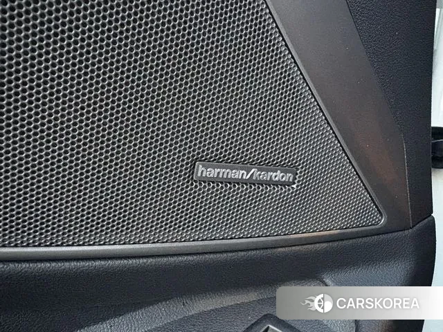 BMW 3 Series (G20) 2023 Белый из Кореи, фото 6