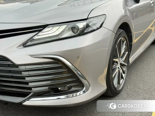 Toyota Camry 2021 Серебристо-серый из Китая, фото 6