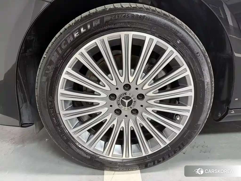 Mercedes-Benz E-Class 2023 Черный из Китая, фото 6