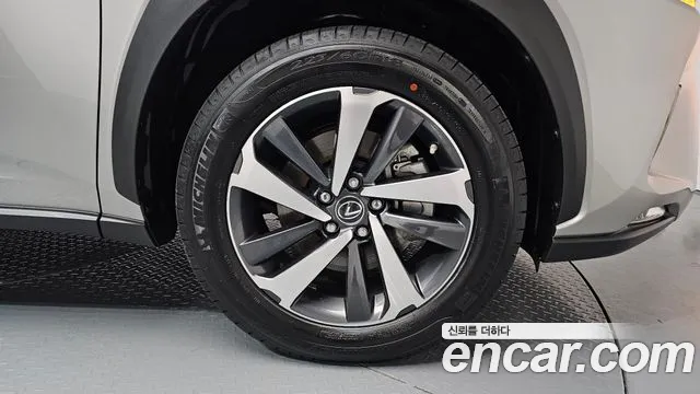 Lexus NX300h id 2700624 из Кореи 6