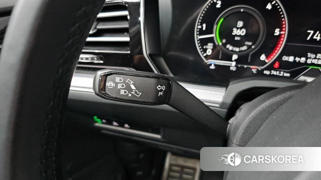 Volkswagen Touareg 3rd generation 2021 Черный из Кореи, фото 6